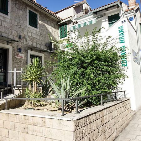 Apartments Kuca Mala Сплит Екстериор снимка
