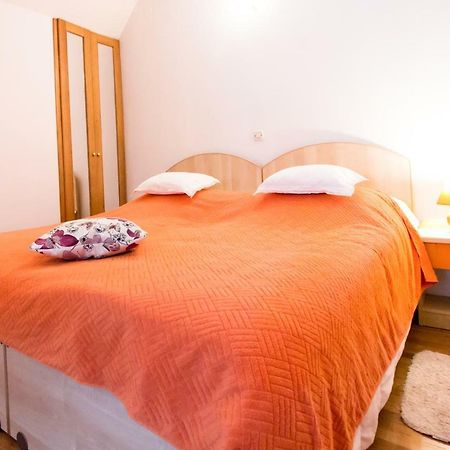 Apartments Kuca Mala Сплит Екстериор снимка