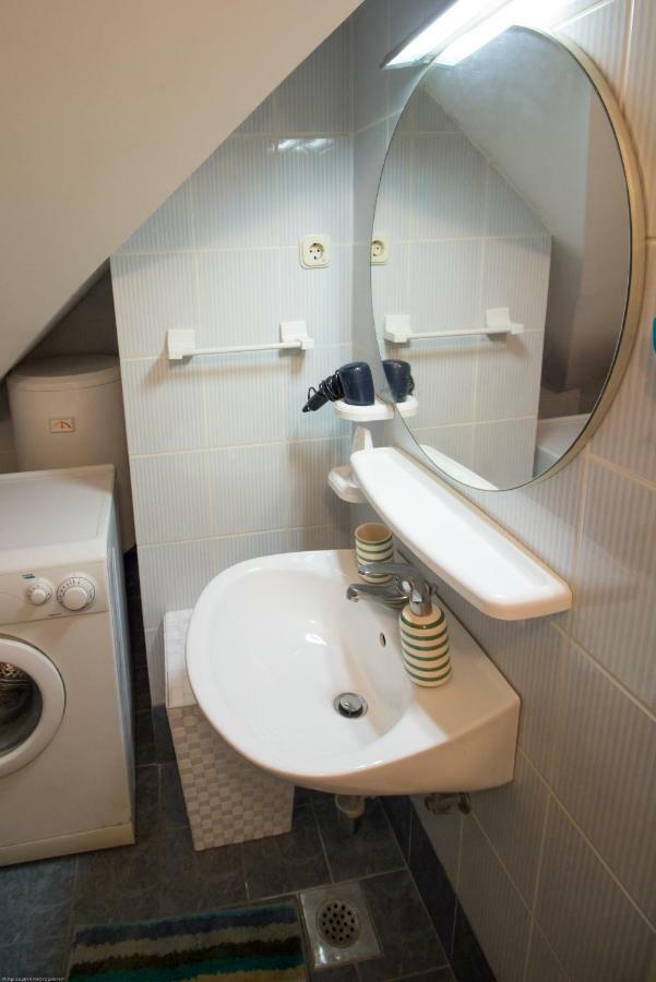 Apartments Kuca Mala Сплит Екстериор снимка