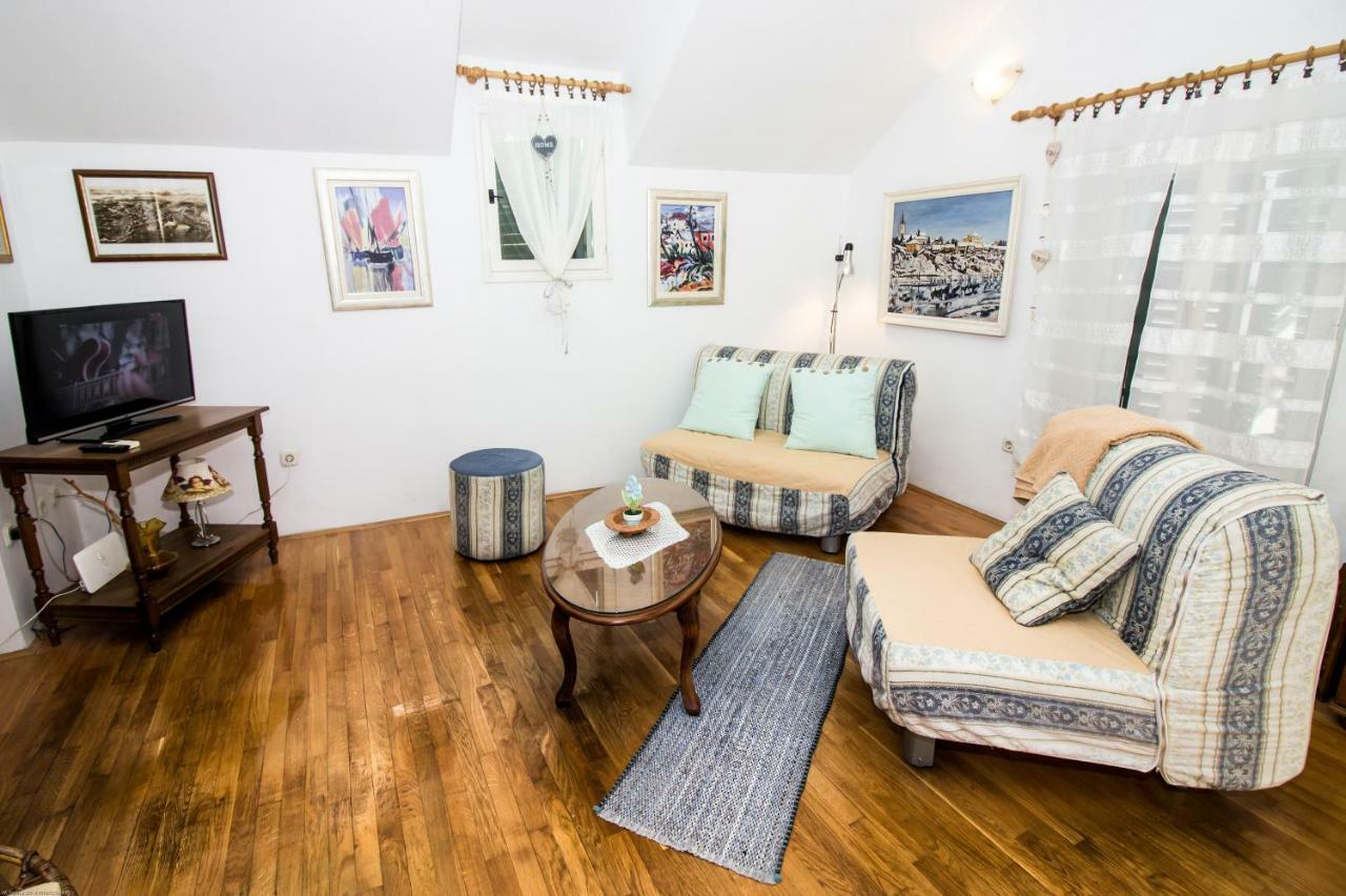 Apartments Kuca Mala Сплит Екстериор снимка