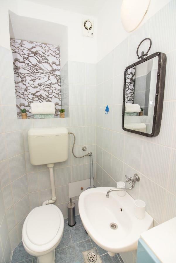 Apartments Kuca Mala Сплит Екстериор снимка